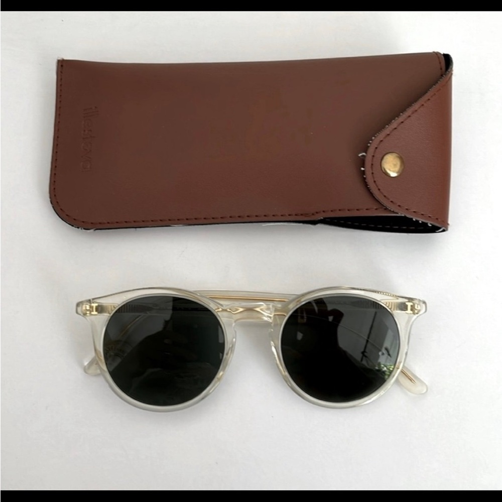 Illesteva Sunglasse with case- EUC
